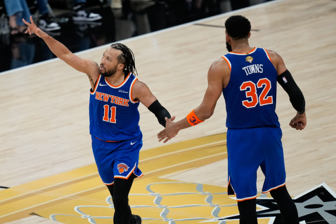 APTOPIX NBA Finals Knicks Spurs Basketball