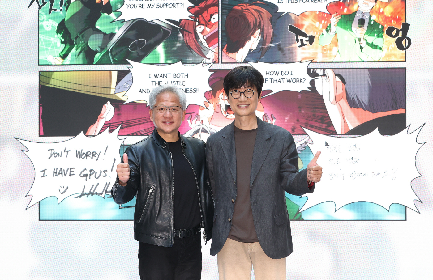 웹툰 앞에서 포즈 취한 젠슨 황과 이해진<YONHAP NO-5047>