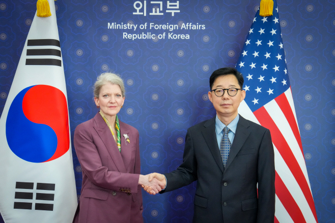한미 정상회담 안보합의 이행협상 시작<YONHAP NO-3875>
