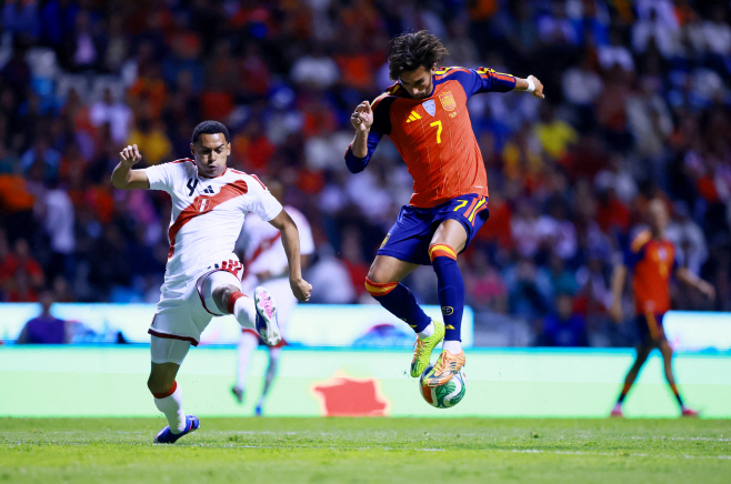 SOCCER-FRIENDLY-PER-ESP/