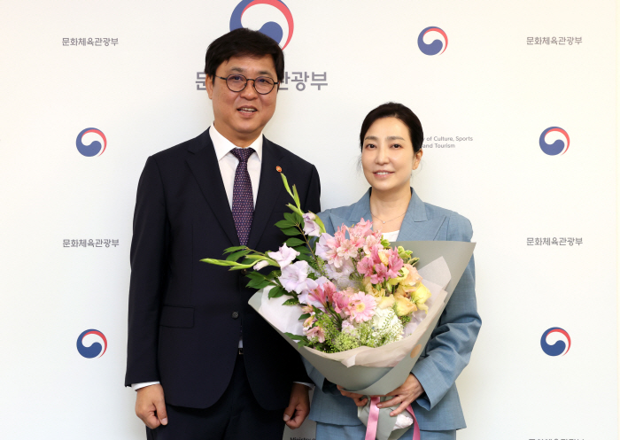 20260612-최휘영 장관 국립국악원장 임명 축하02