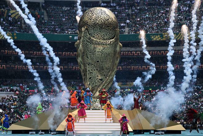 XINHUA PHOTOS OF THE DAY