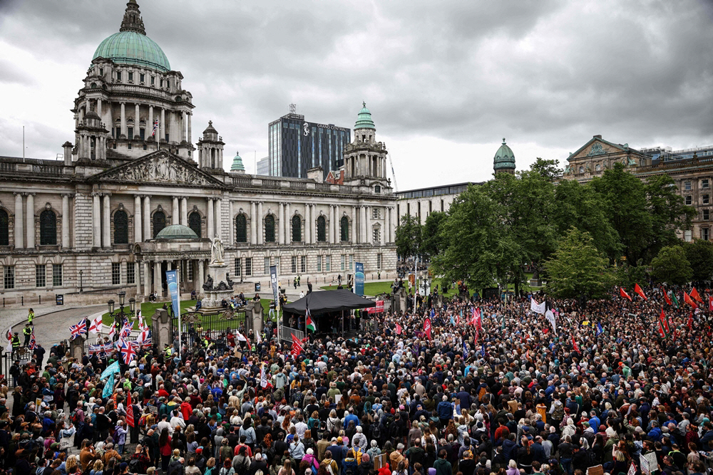 BRITAIN-NIRELAND-POLICE-IMMIGRATION-PR... <YONHAP NO-7395> (AFP)
