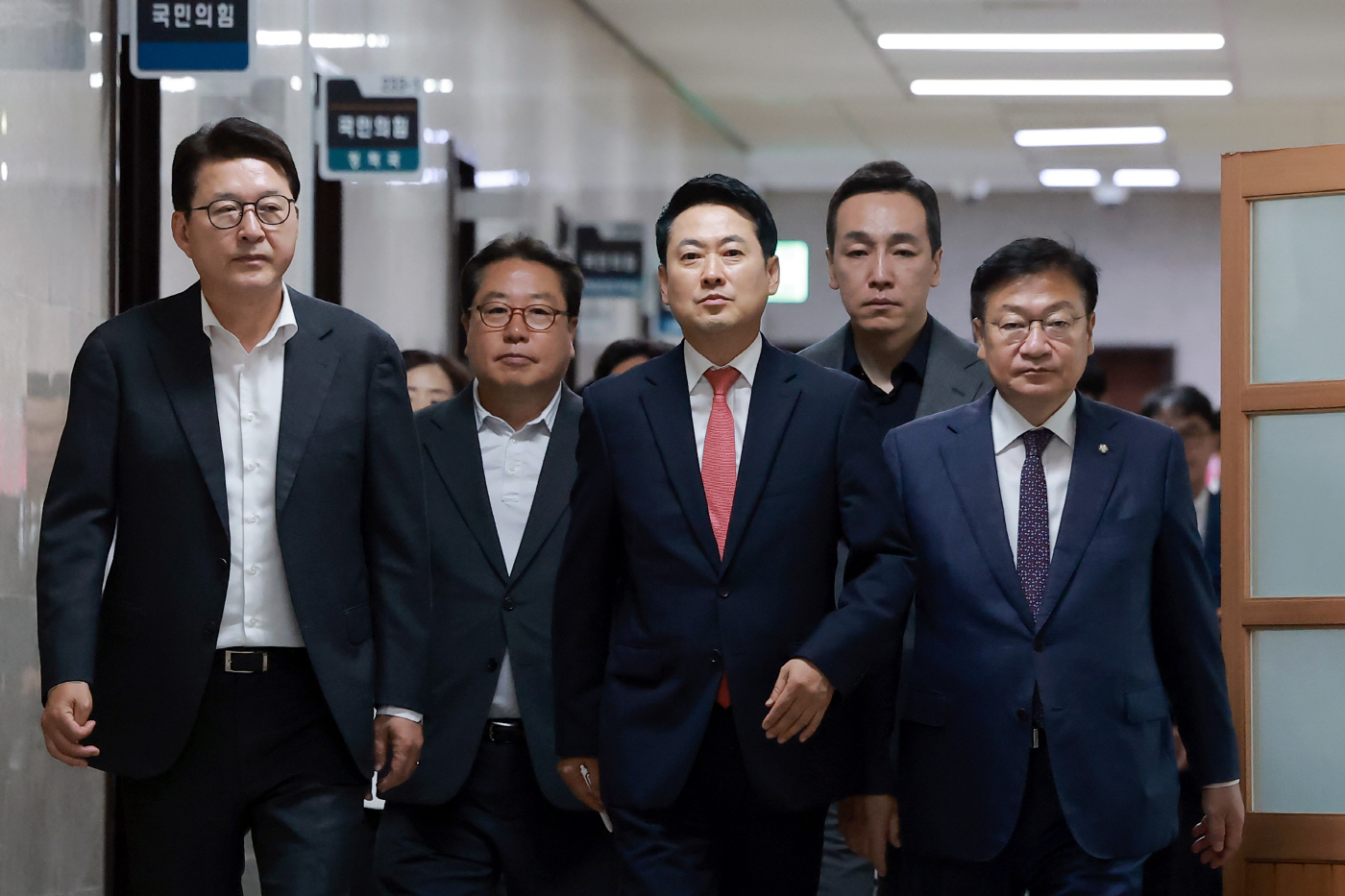 긴급 최고위 향하는 국민의힘 지도부<YONHAP NO-9657>
