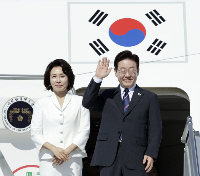 이재명 대통령, 이탈리아에서 G7 열리는 에비앙으로