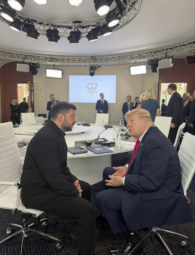 FRANCE UKRAINE USA G7 SUMMIT