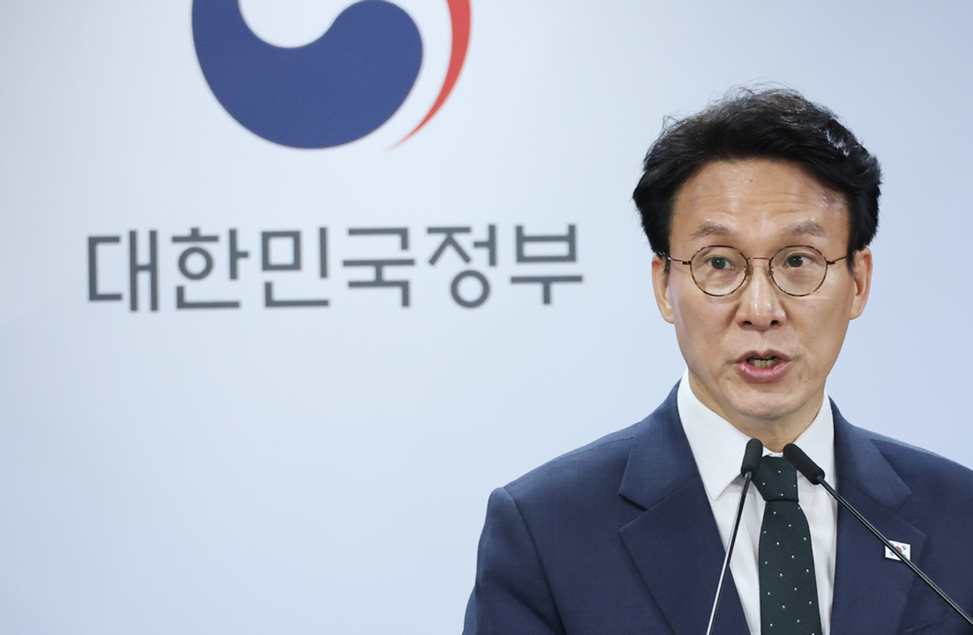 검찰개혁 관련 현안 브리핑하는 김민석 국무총리<YONHAP NO-8907>