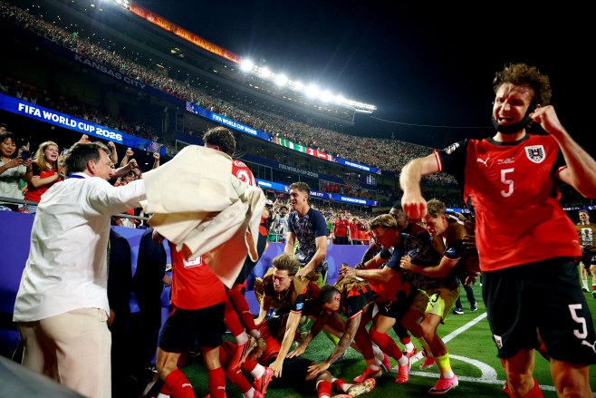 SOCCER-WORLDCUP-DZA-AUT/