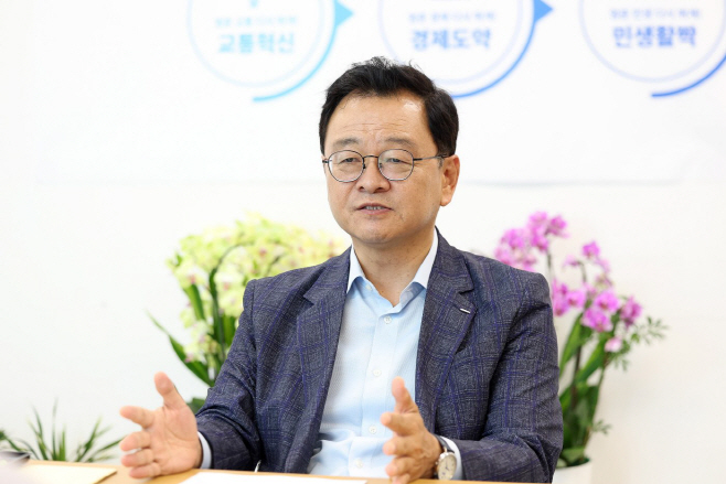시장실 문턱 낮추고 민원해결에 앞장 서겠다는 민경선 고양특례시장 당선인/고양대전환준비위원회