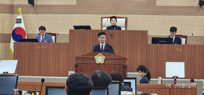 10대 아산시의회 안정근 의장