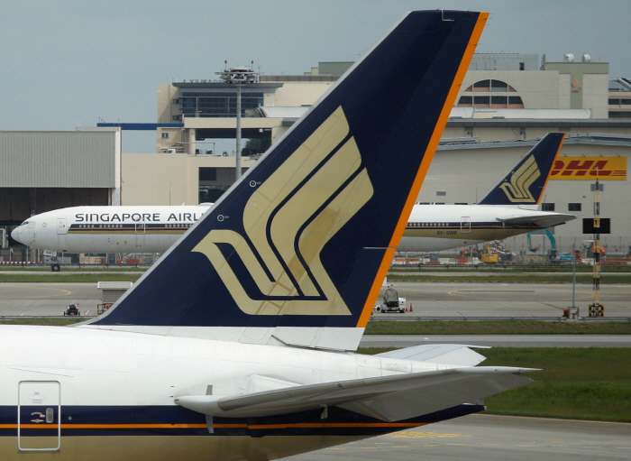 IRAN-CRISIS/AIRLINES-ASIA
