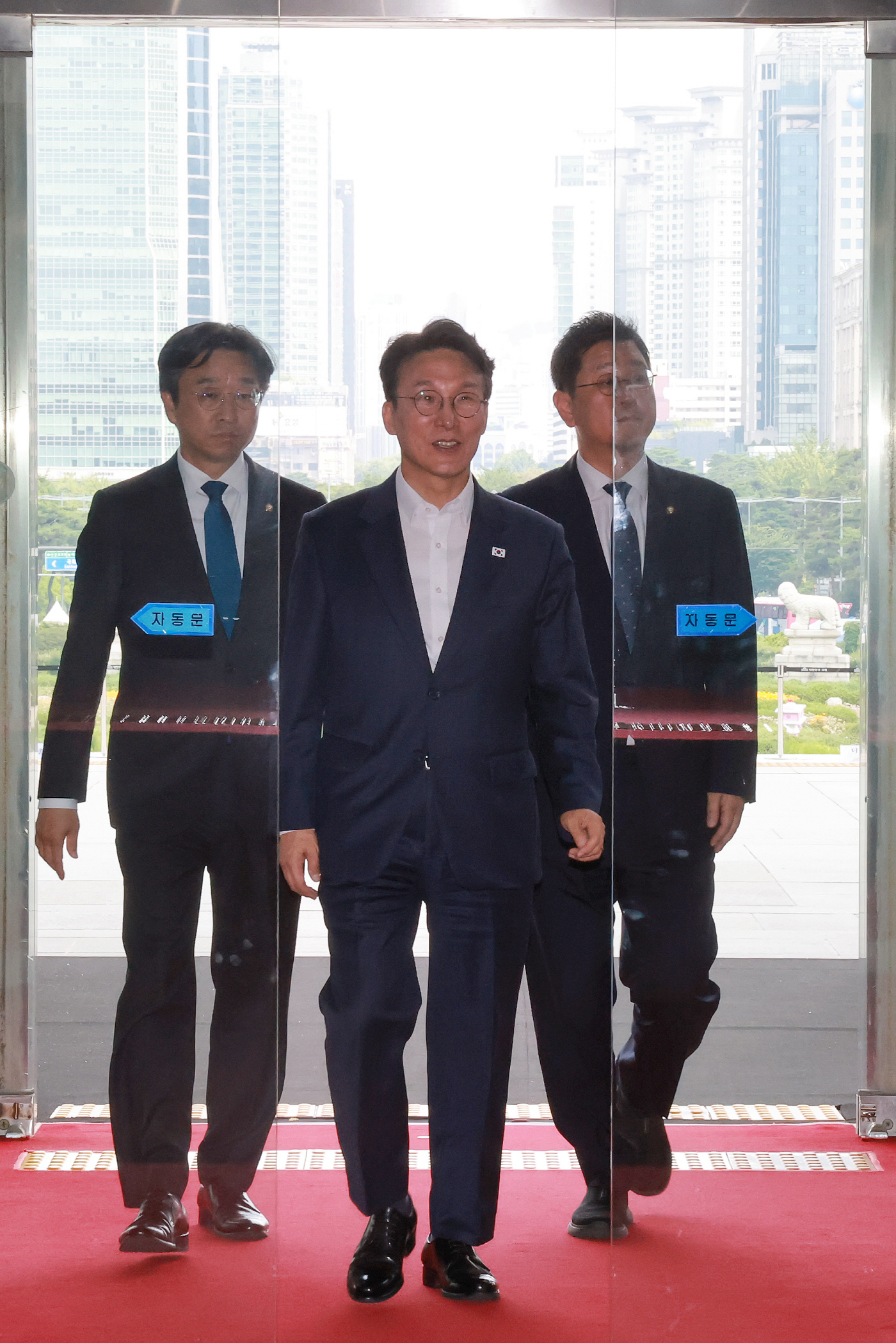 총리직 마치고 1년 만에 국회 돌아온 민주당 김민석 의원