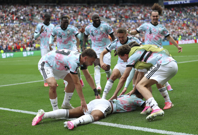 (SP)U.S.-SEATTLE-FOOTBALL-FIFA WORLD CUP-ROUND OF 32-BEL VS SEN