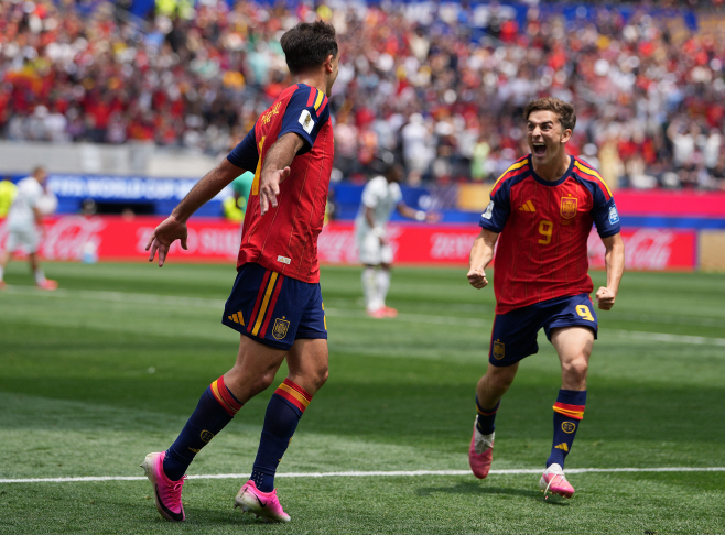 (SP)U.S.-LOS ANGELES-FOOTBALL-FIFA WORLD CUP-ROUND OF 32-ESP VS AUT