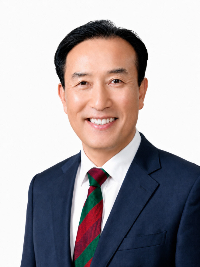 김홍열 군수님 증명사진