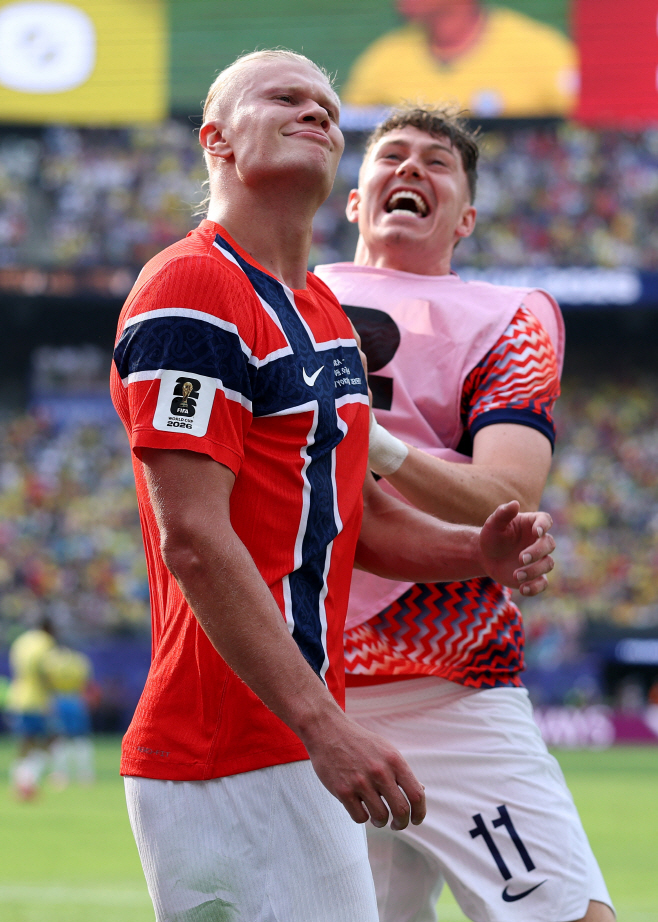 FOI-SOC-SPO-WCS-BRAZIL-V-NORWAY:-ROUND-OF-16-FIFA-WORLD-CUP-20