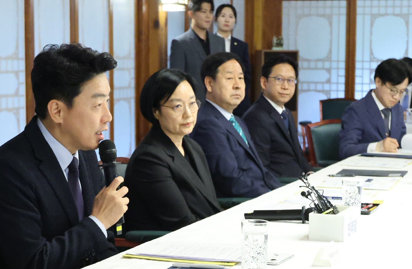발언하는 강훈식 대통령비서실장<YONHAP NO-7980>