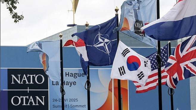 0706 NATO 국기들_태극기