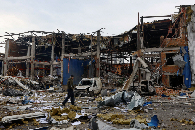 UKRAINE-CRISIS/ATTACK-KYIV