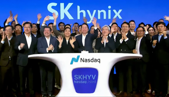 SK하이닉스 ADR 상장식 참석한 최태원 SK 회장<YONHAP NO-7290>