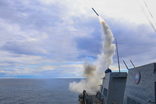FILES-GERMANY-US-DEFENCE-TOWAHAWK-MISSILE