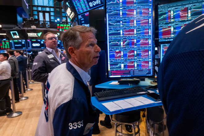 US-NYSE-OPENS-AFTER-DOW-CLOSED-ABOVE-53K-FOR-FIRST-TIME