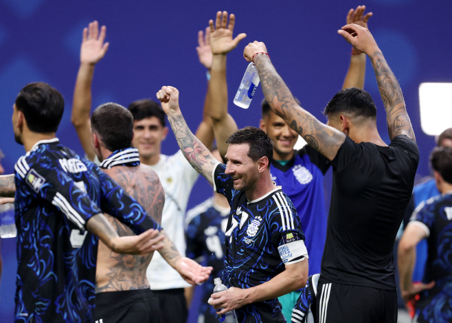SOCCER-WORLDCUP-ENG-ARG/