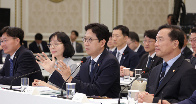 발언하는 배경훈 부총리<YONHAP NO-5045>