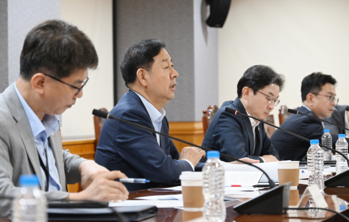 260716구윤철 부총리-시장상황점검회의-은행회관 (6)