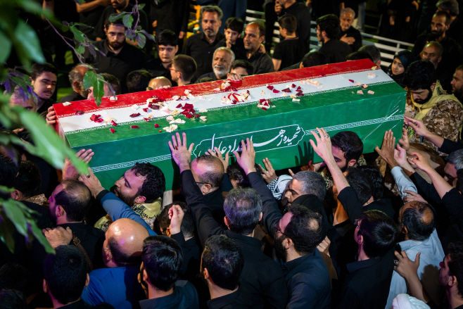 IRAN-US-ISRAEL-WAR-FUNERAL <YONHAP NO-8647> (AFP)
