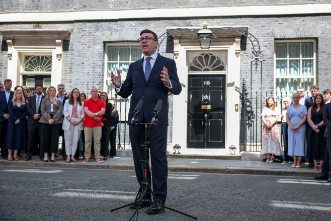 BRITAIN-POLITICS/ <YONHAP NO-0298> (REUTERS)