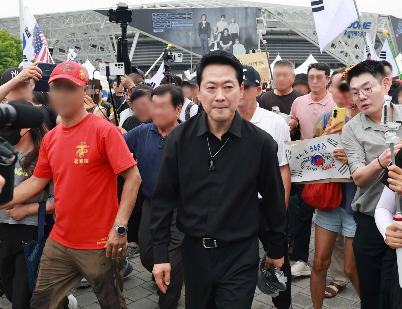 장동혁 대표, 올림픽공원 방문<YONHAP NO-3128>