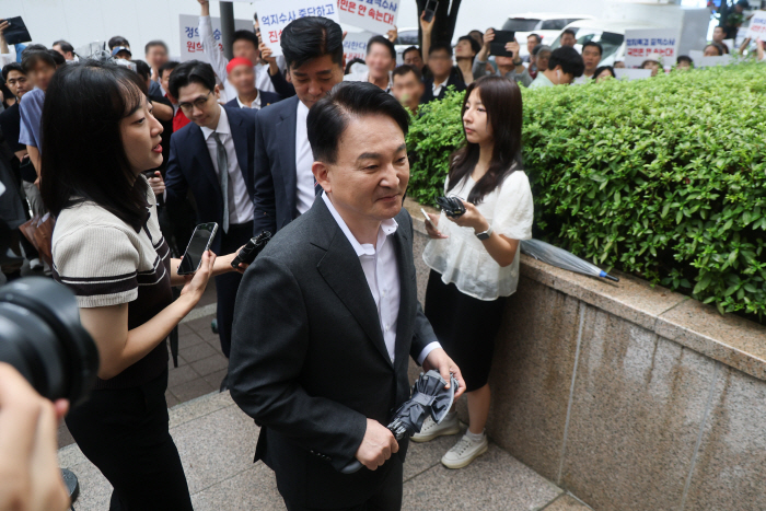 원희룡 전 장관, 특검 조사 출석