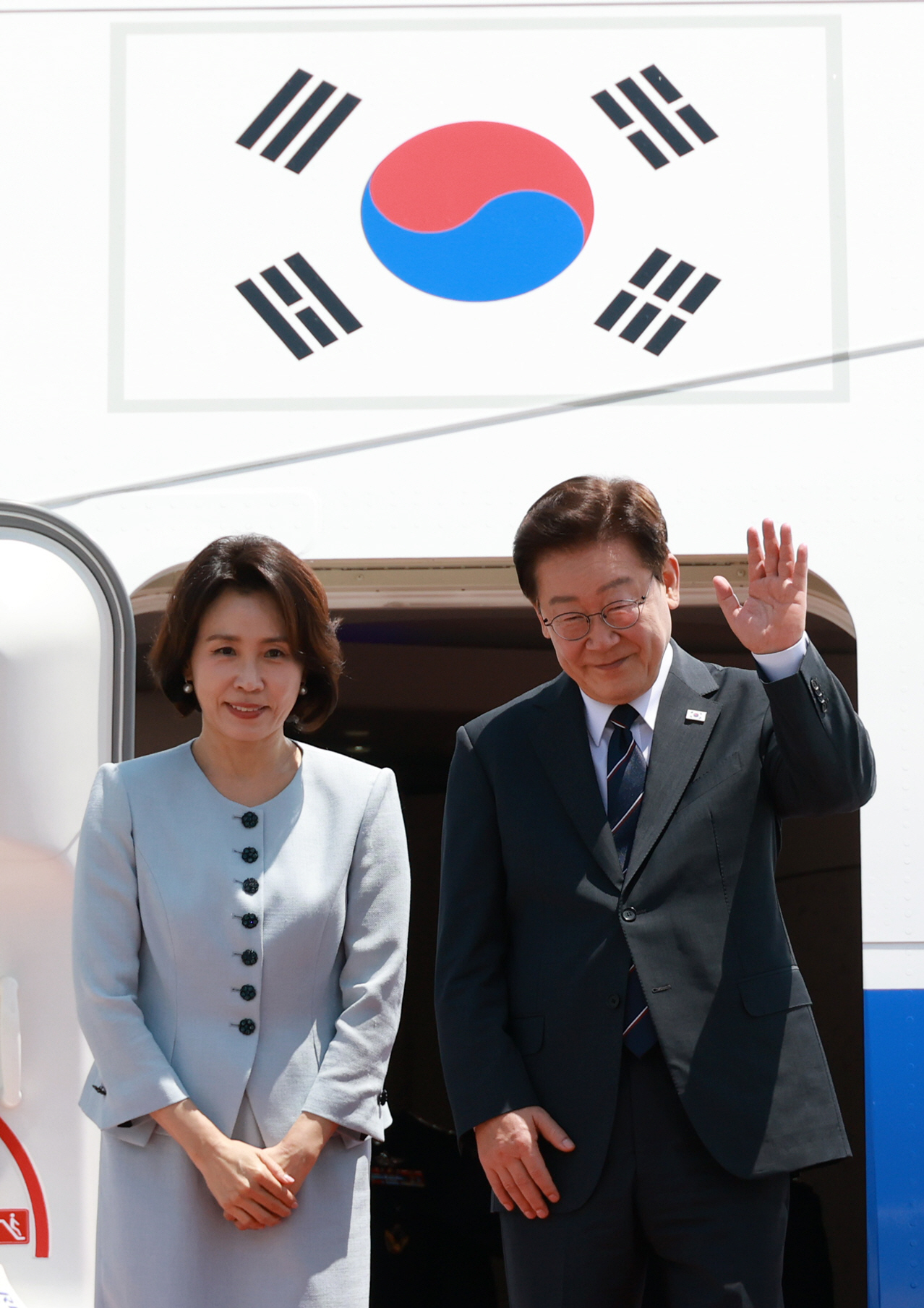 이재명 대통령, 미국ㆍ남미 순방 출국<YONHAP NO-3395>