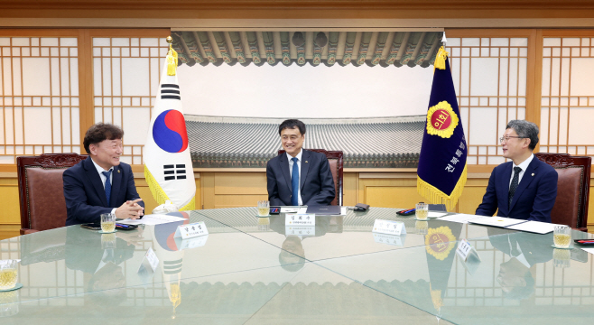 260724_전국_아우르는_남종섭_의장__지방의회법_제정_위해_호남권까지_연대_보폭_넓혀_(2)