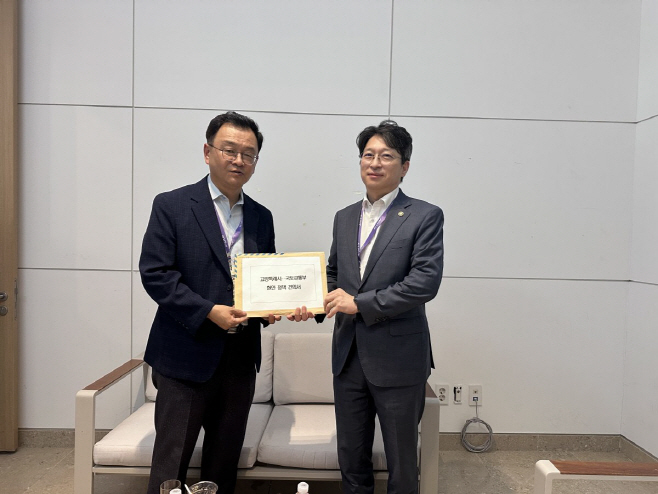 민경선 고양시장이 국토부 제2차관 만나 “고양은평선 일산 연장 반영” 을 강력 건의/고양시