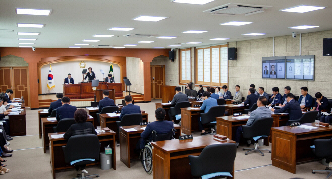1-1. 제298회 임시회 폐회 보도자료 사진