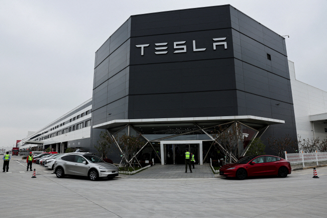TESLA-CHINA/DIVESTITURE