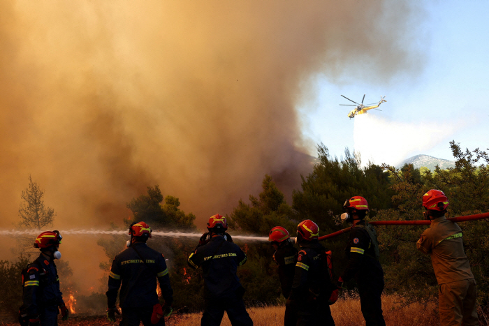 EUROPE-WEATHER/GREECE-WILDFIRES