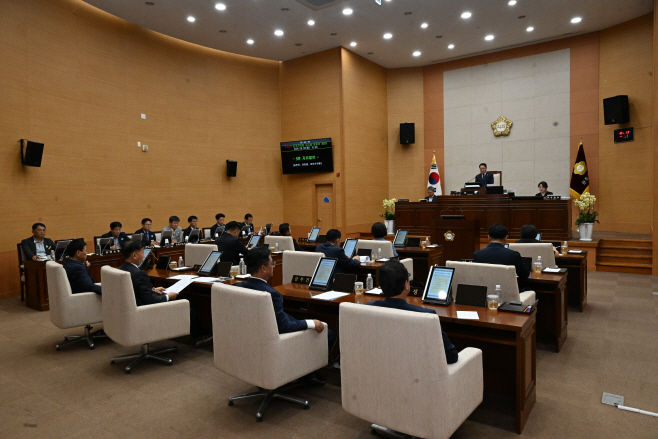 임시회 폐회...성중기 의장 ‘안전한 완주’ 위한 4대 의정방향 제시1