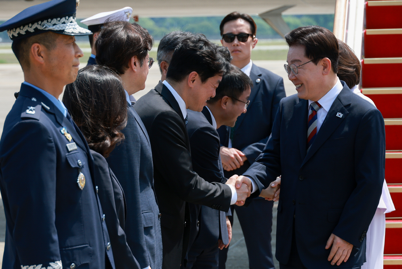 이재명 대통령, 미국ㆍ남미ㆍ독일 순방 마치고 귀국