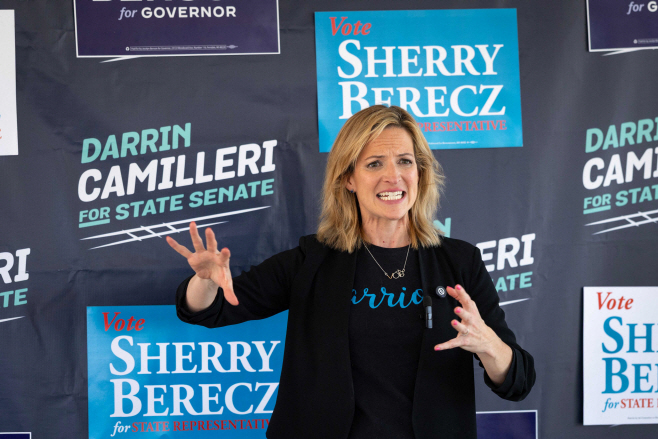 US-GUBERNATORIAL-CANDIDATE-JOCELYN-BENSON-CAMPAIGNS-ONE-DAY-AHEA