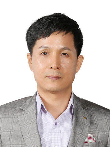 이명남 기자
