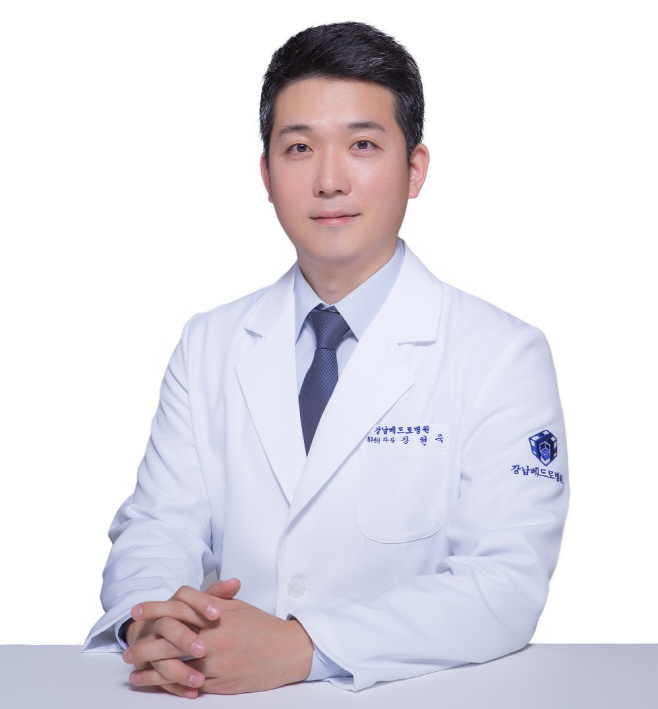 [이미지2] 강남베드로병원 척추센터 정형외과 전문의 강현욱 원장