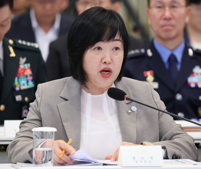 업무 보고하는 홍소영 병무청장<YONHAP NO-2831>