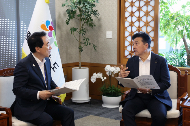 최재구 예산군수, 박수현 지사 면담