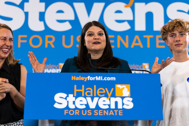 US-MICHIGAN-DEMOCRATIC-SENATE-CANDIDATE-HALEY-STEVENS-HOLDS-PRIM