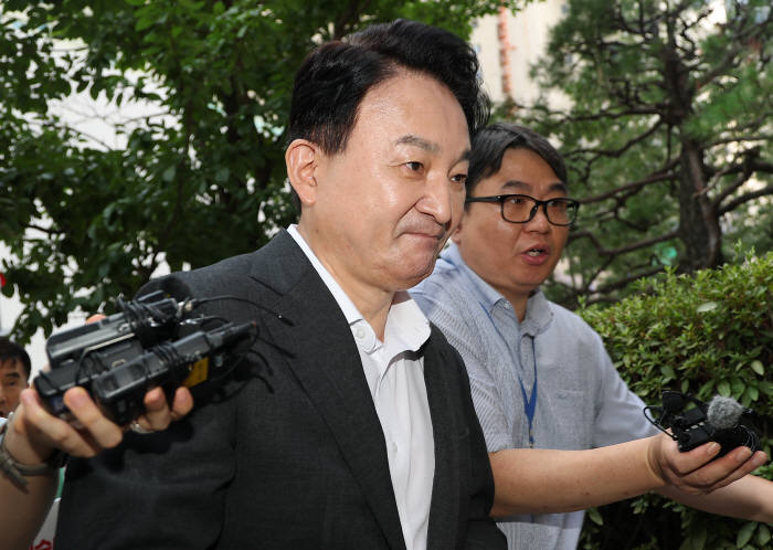 특검 출석하는 원희룡 전 장관