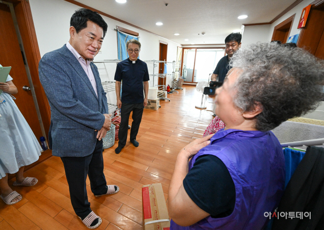 박준희 관악구청장, 폭염 대비 취약계층 시설 방문