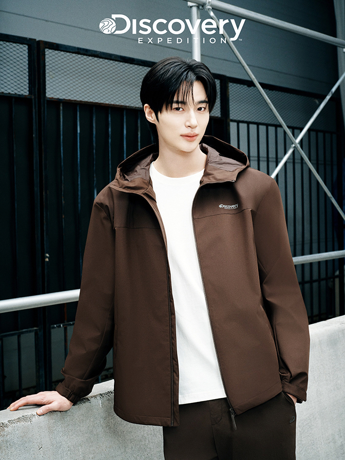 [이미지2] 디스커버리 2026 SS 화보(변우석)